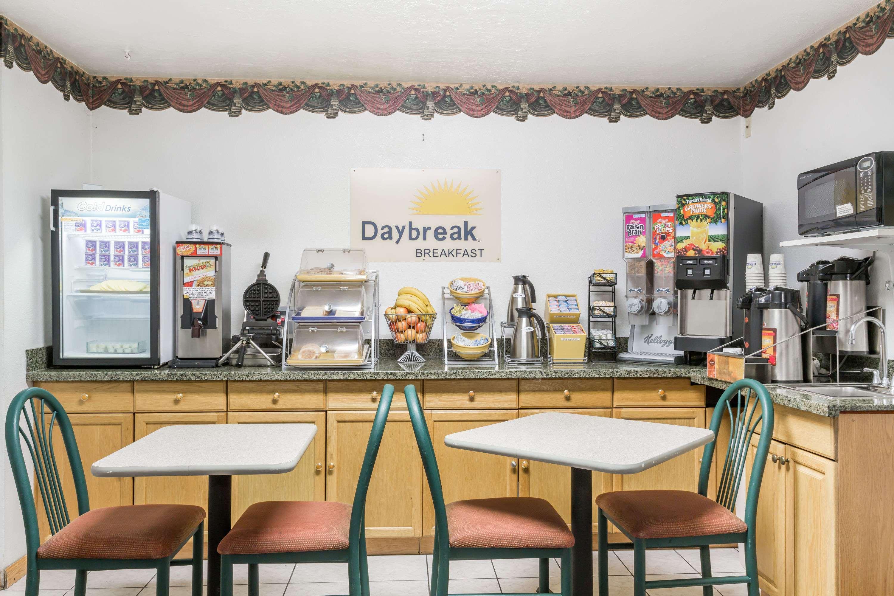 Days Inn By Wyndham Evanston Wy Buitenkant foto
