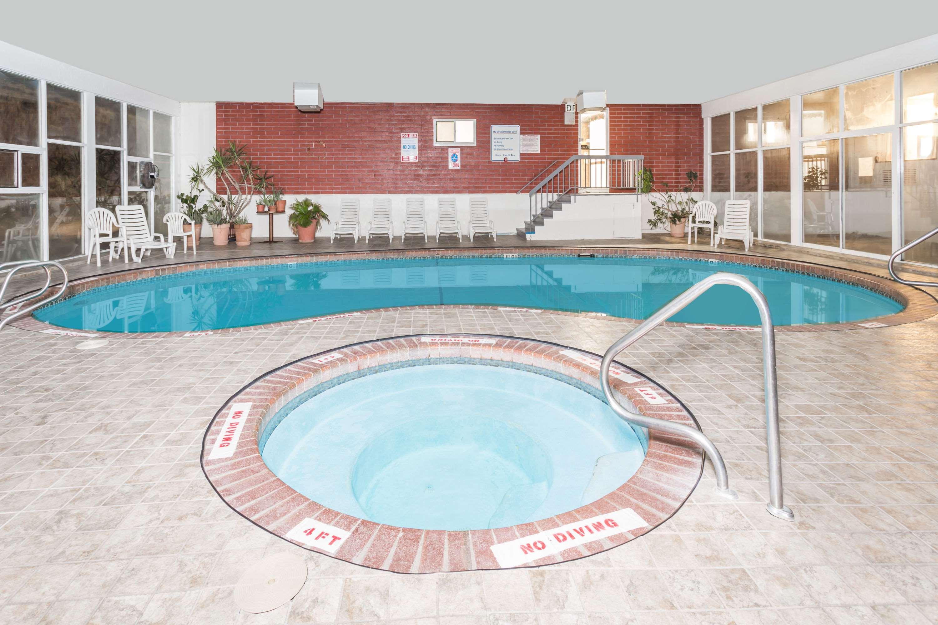 Days Inn By Wyndham Evanston Wy Buitenkant foto