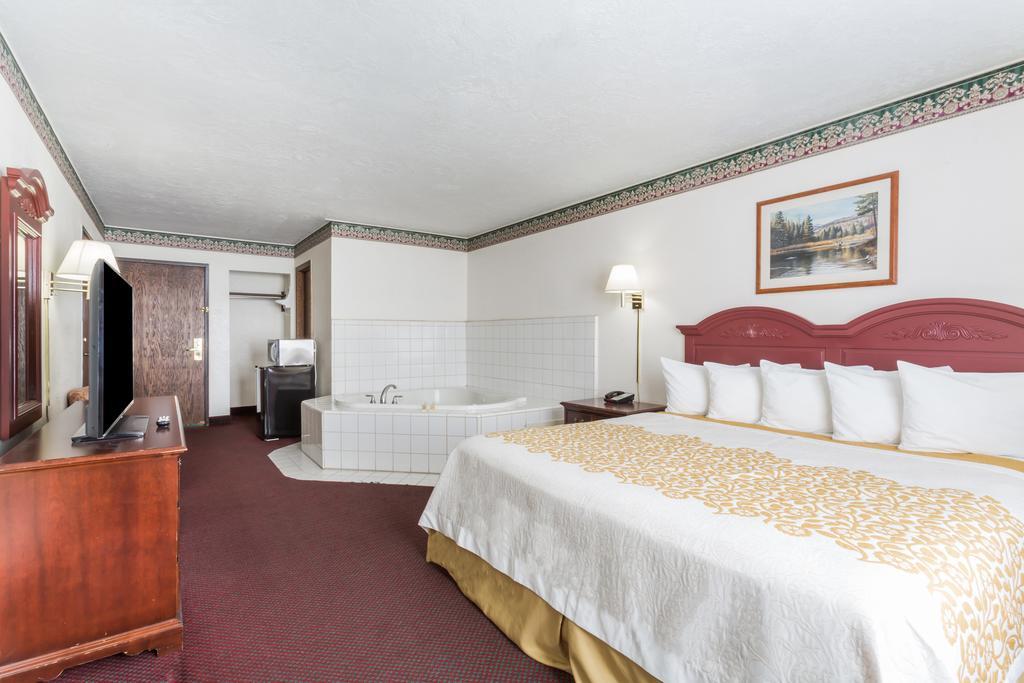Days Inn By Wyndham Evanston Wy Buitenkant foto